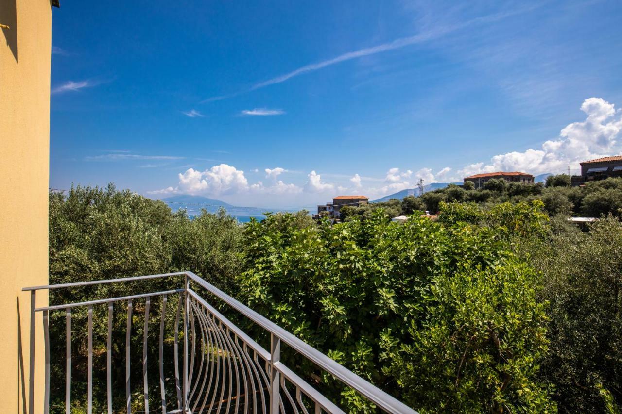 Apartamento Chez Carme' Península Sorrentina Exterior foto